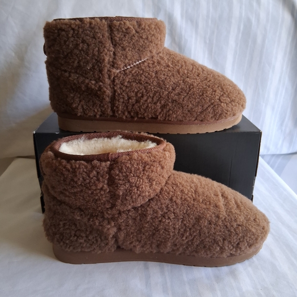 Emu Australia Tan Shearling Boots Size W6.M5 - Picture 1 of 14